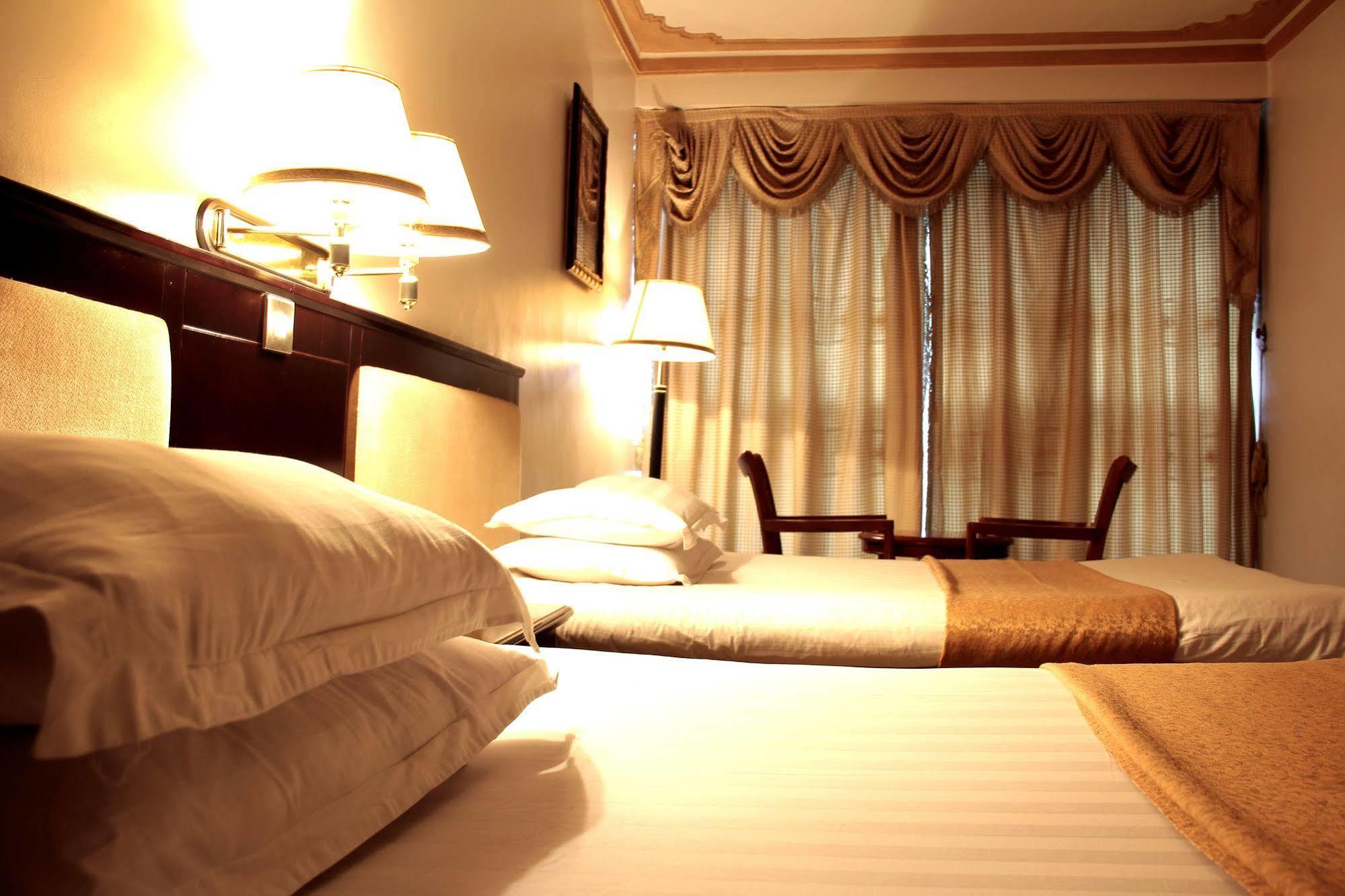 Hotel Sojovalo Kampala Exteriér fotografie